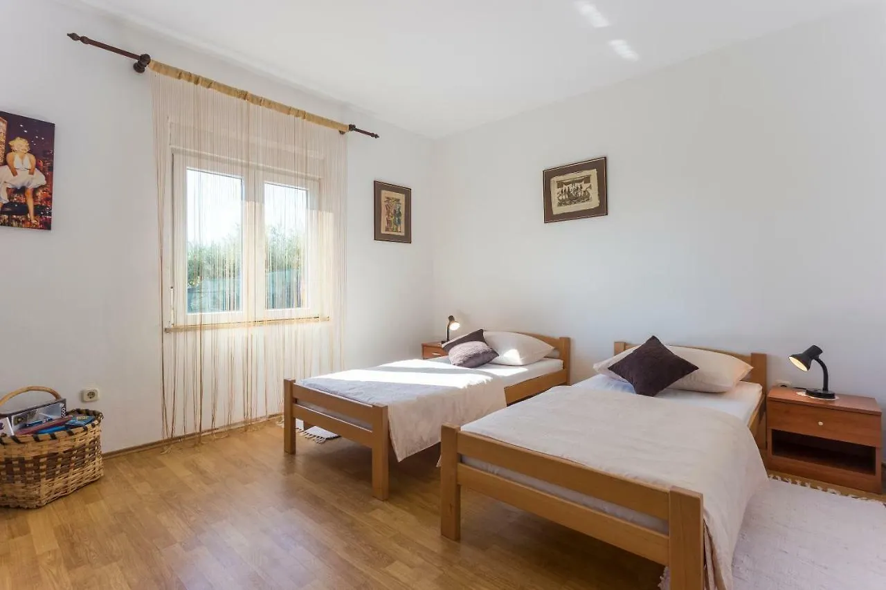 Villa Casa Istriana Pula Ferienhaus